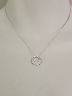 Italy Sterling Silver Interlocking Double Circle Pendant Necklace